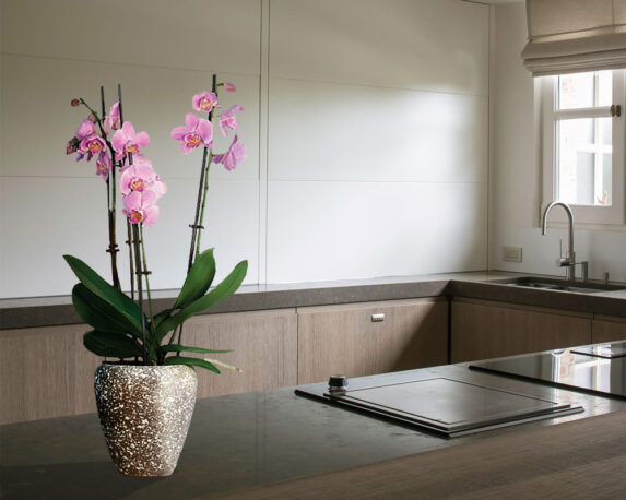 ciotola luna orchid flake basalto 13cm corino bruna vasi e coprivaso giardinaggio.jpgambiente
