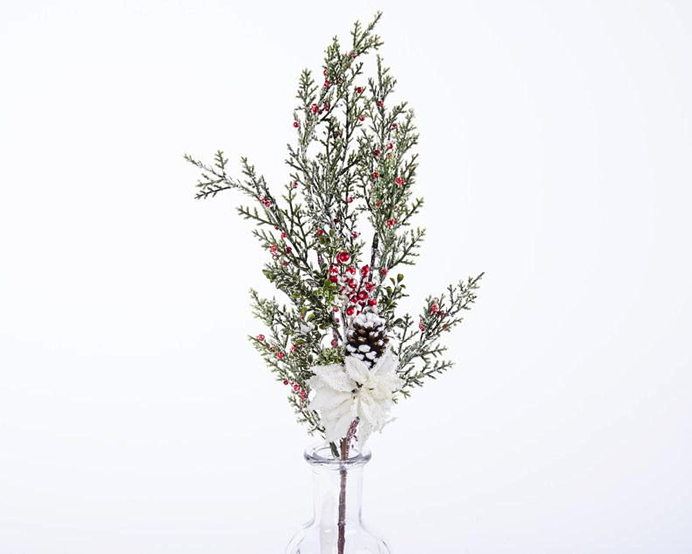 Ramo pino c-bacche rosse - immagine 2