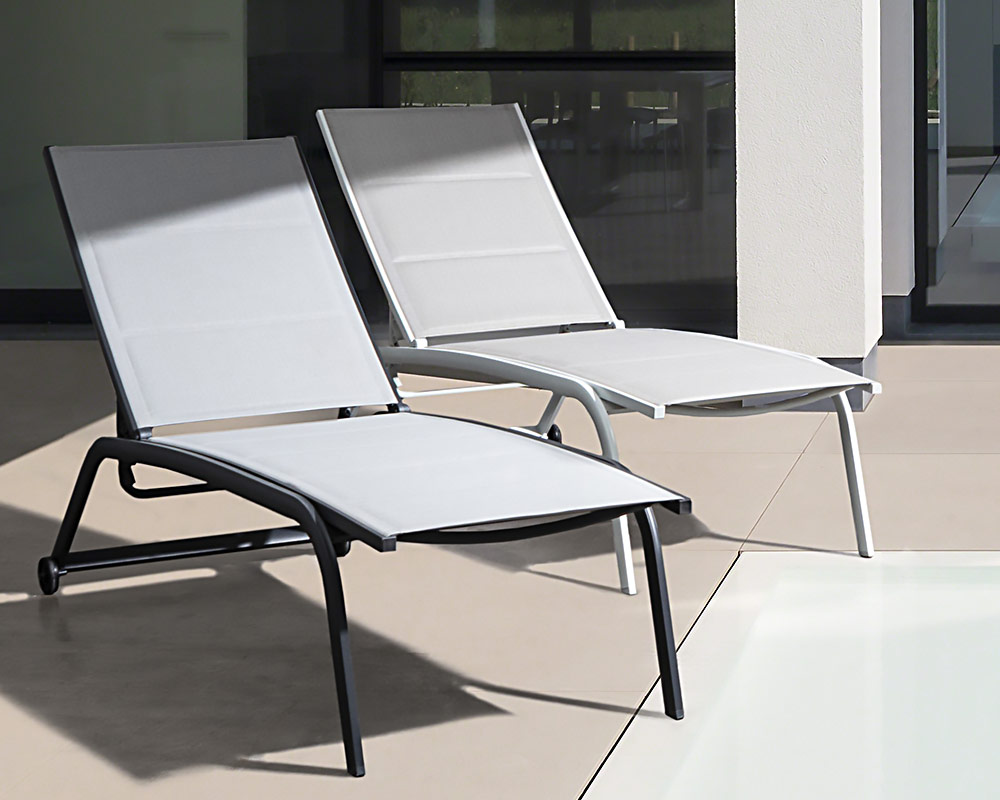 Lettino Regolabile Cleopas Antracite in Alluminio e Textilene - immagine 2