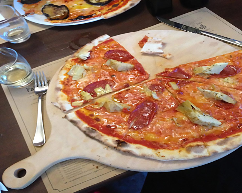 Tagliere pizza bamboo c/manico - immagine 3