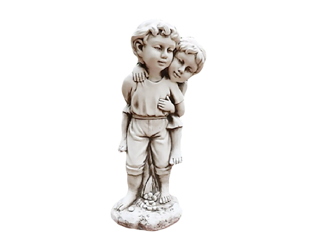 Statua bambini a cavalluccio bianco polyresina