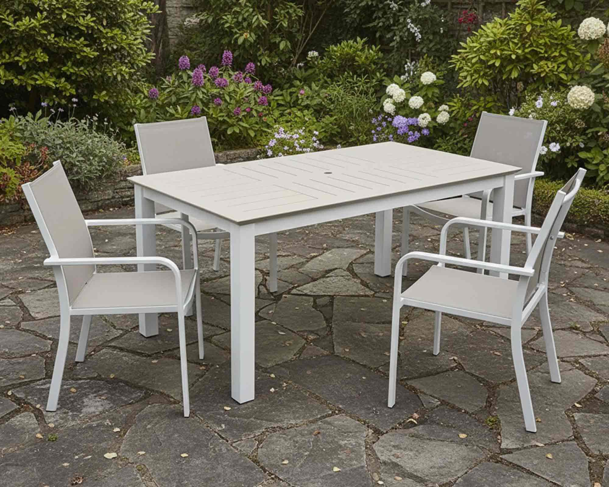 Set Pranzo New Butterfly 160/240x100x76h + 4 Poltrone New Croisette Beige in Alluminio e Textilene