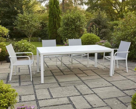 Set Pranzo New Merid 220/340×106 + 4 Poltrone New Croisette Bianco in Alluminio e Textilene