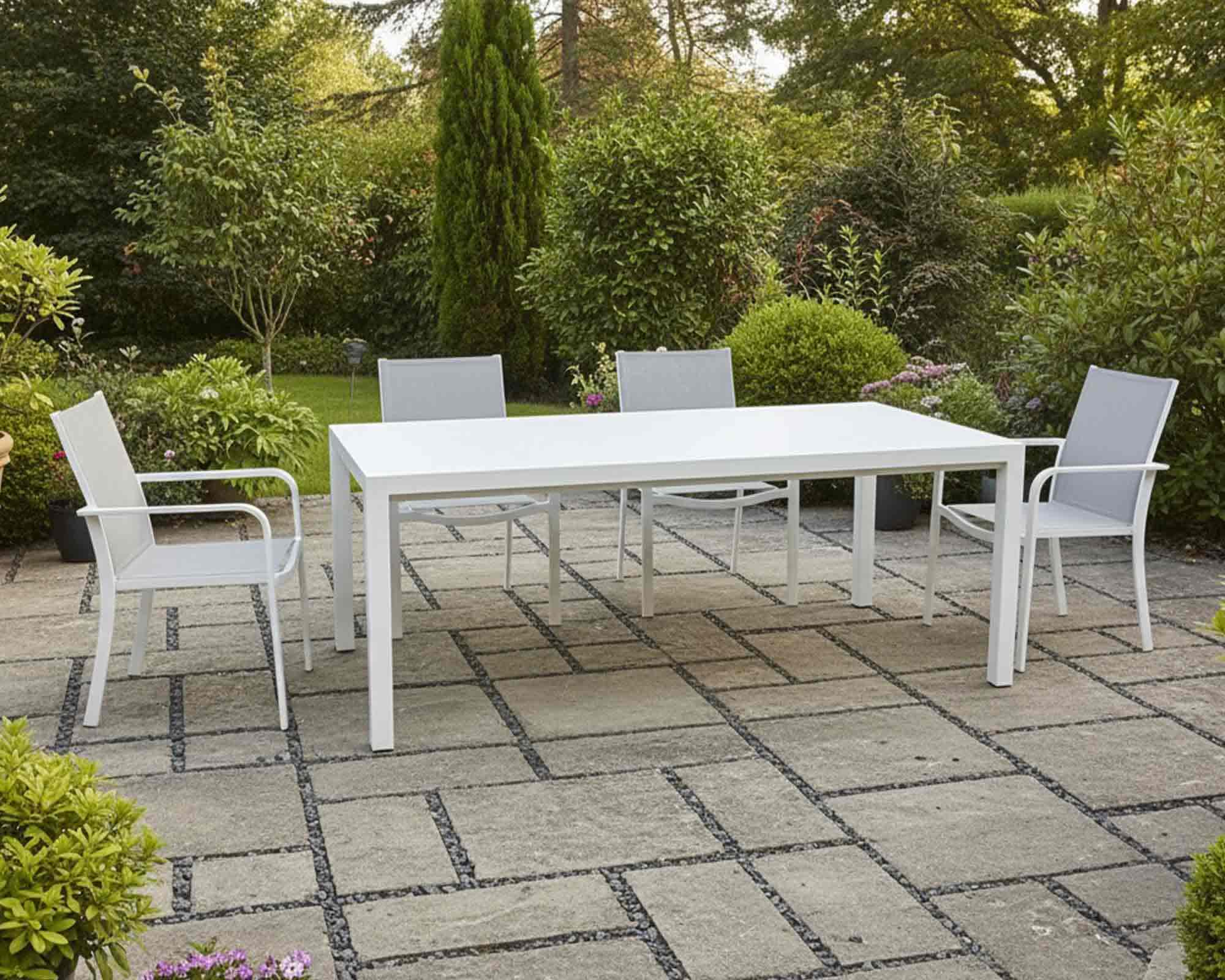 Set Pranzo New Merid 220/340x106 + 4 Poltrone New Croisette Bianco in Alluminio e Textilene