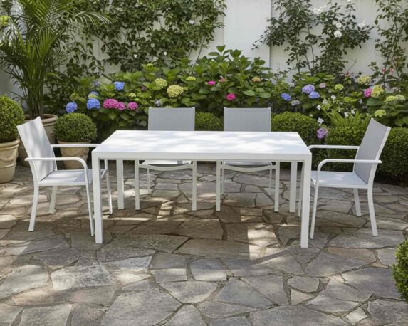 Set Pranzo Tavolo Allungabile 220/340×106 New Meridien + 4 Sedia con Bracioli New Croisette Bianco in Alluminio e Textilene