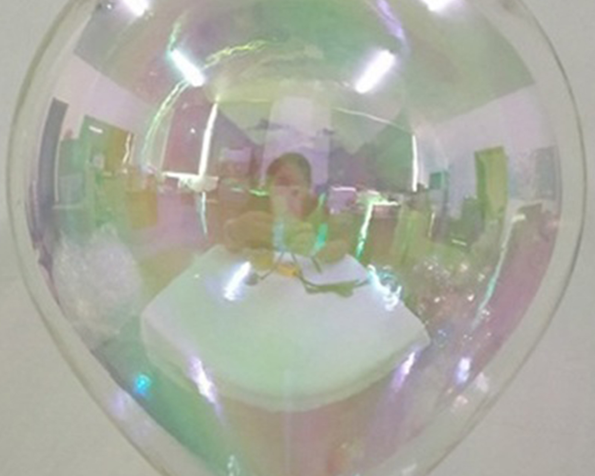 Palloncino glitterato di ceramica trasparente - immagine 2