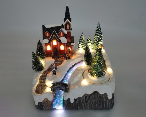 Villaggio nordico in movimento con chiesa, albero di Natale e led