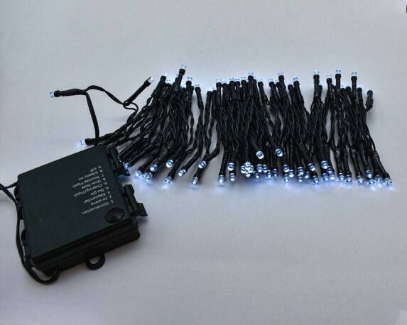 Catena 100 luci led effetto bianco ghiaccio