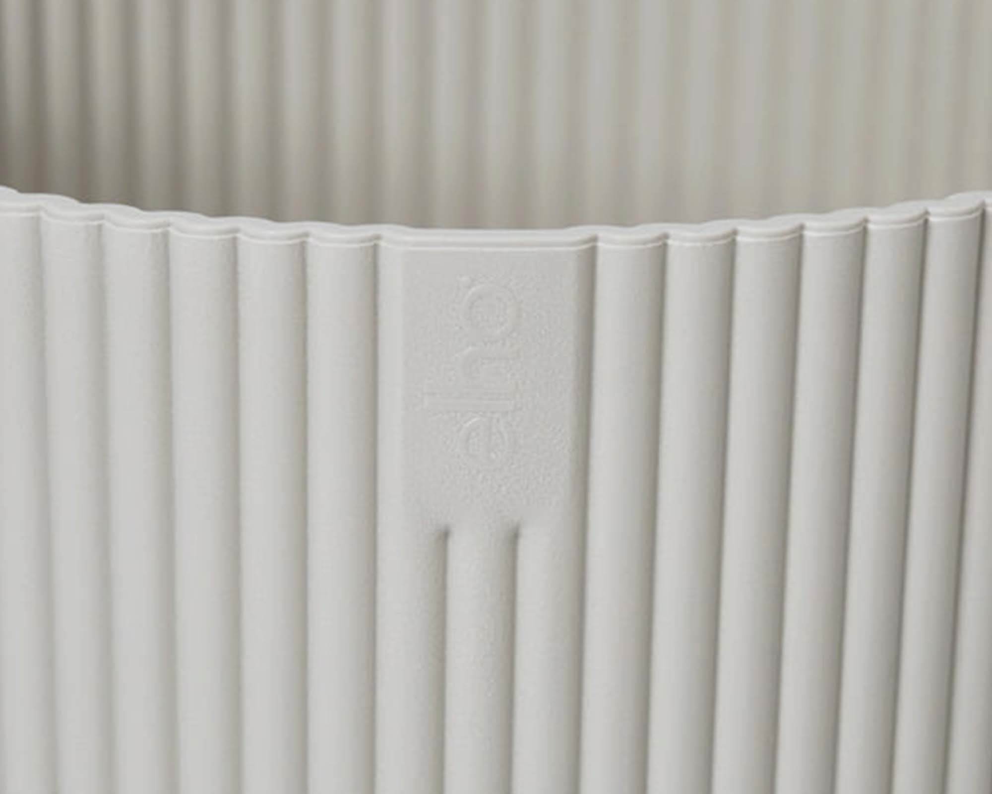 Cachepot Tondo con Ruote Vibes Bianco D16cm in Plastica Riciclato - Elho - immagine 3