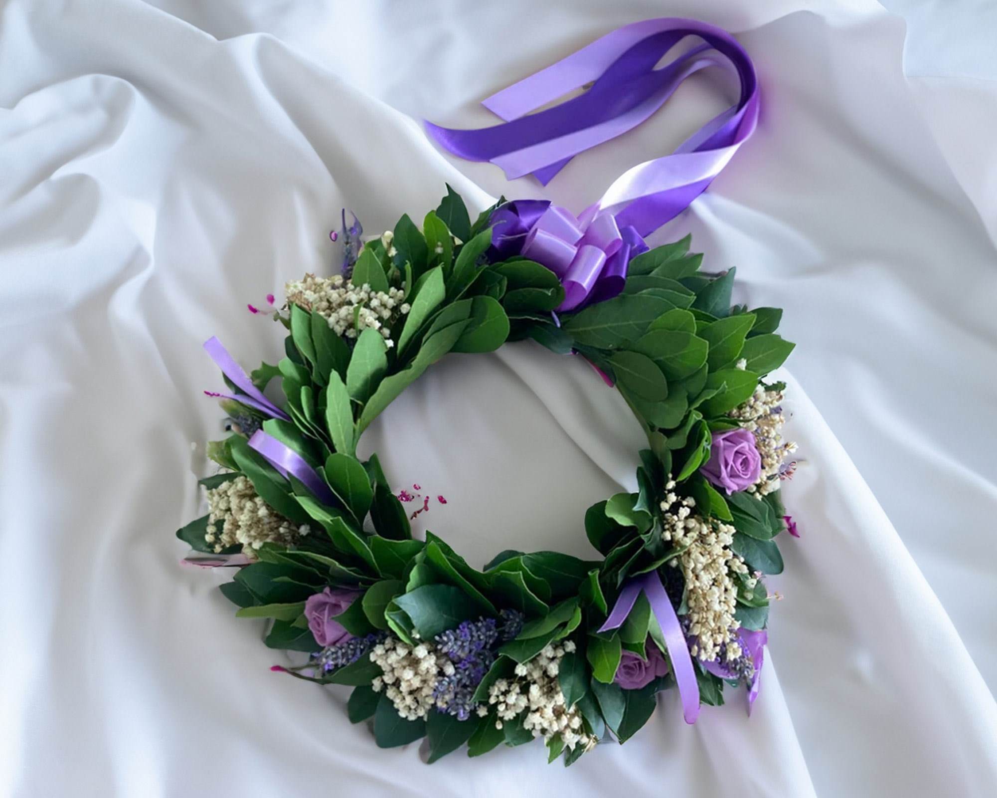 Corona di Alloro per Laurea con Roselline Violette, Lavanda e Gipsofila
