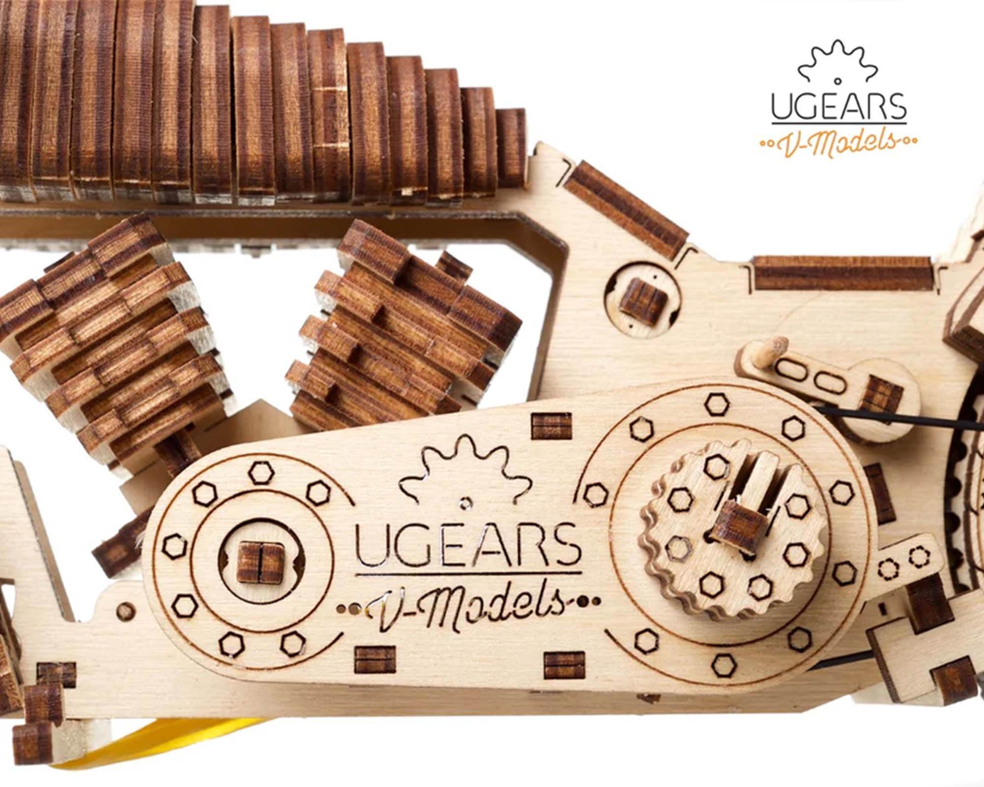 Modellino Moto VM02 in Legno - Ugears - immagine 5