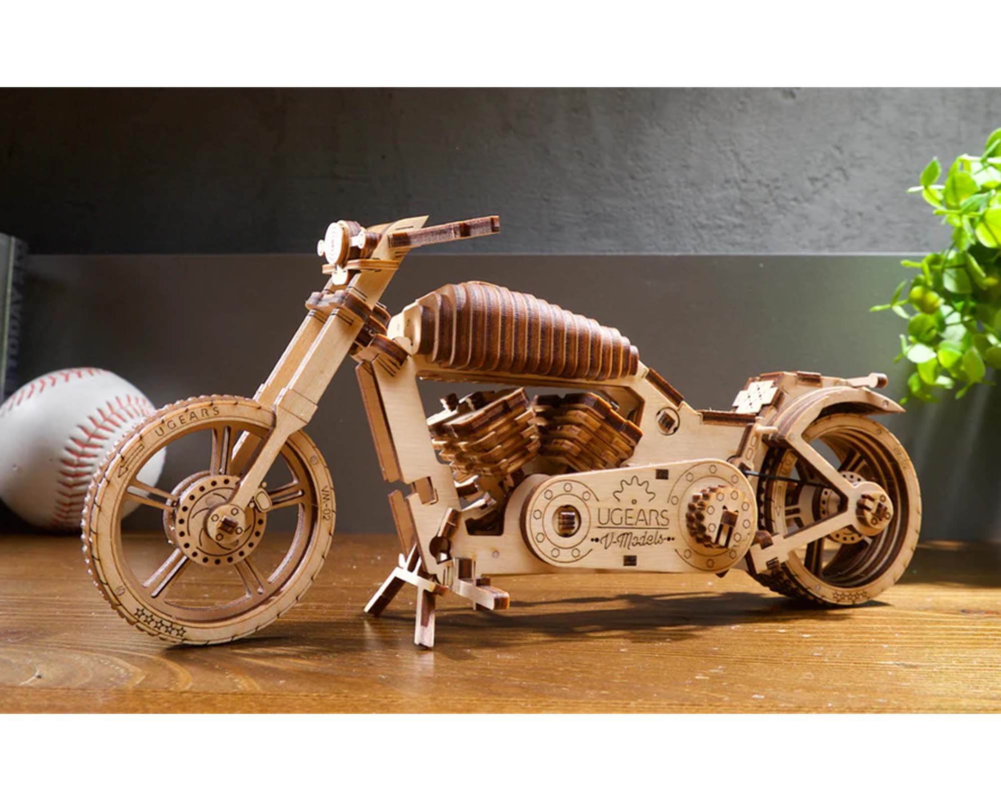 Modellino Moto VM02 in Legno - Ugears - immagine 8