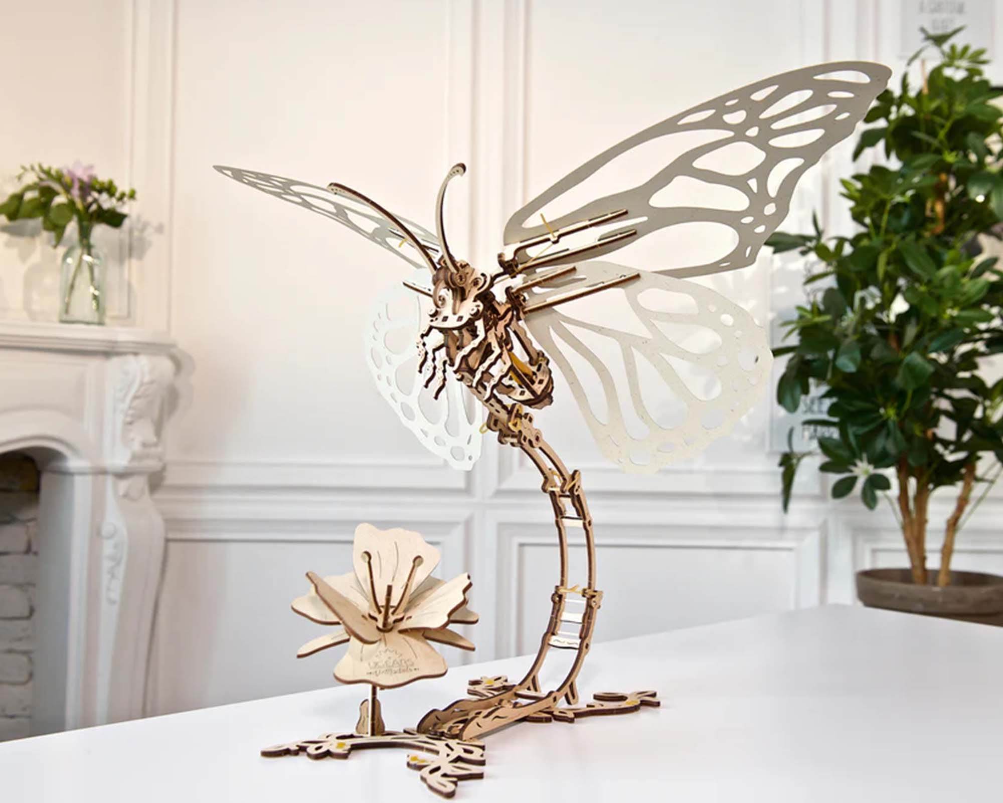 Modellino Farfalla in Legno - Ugears - immagine 5