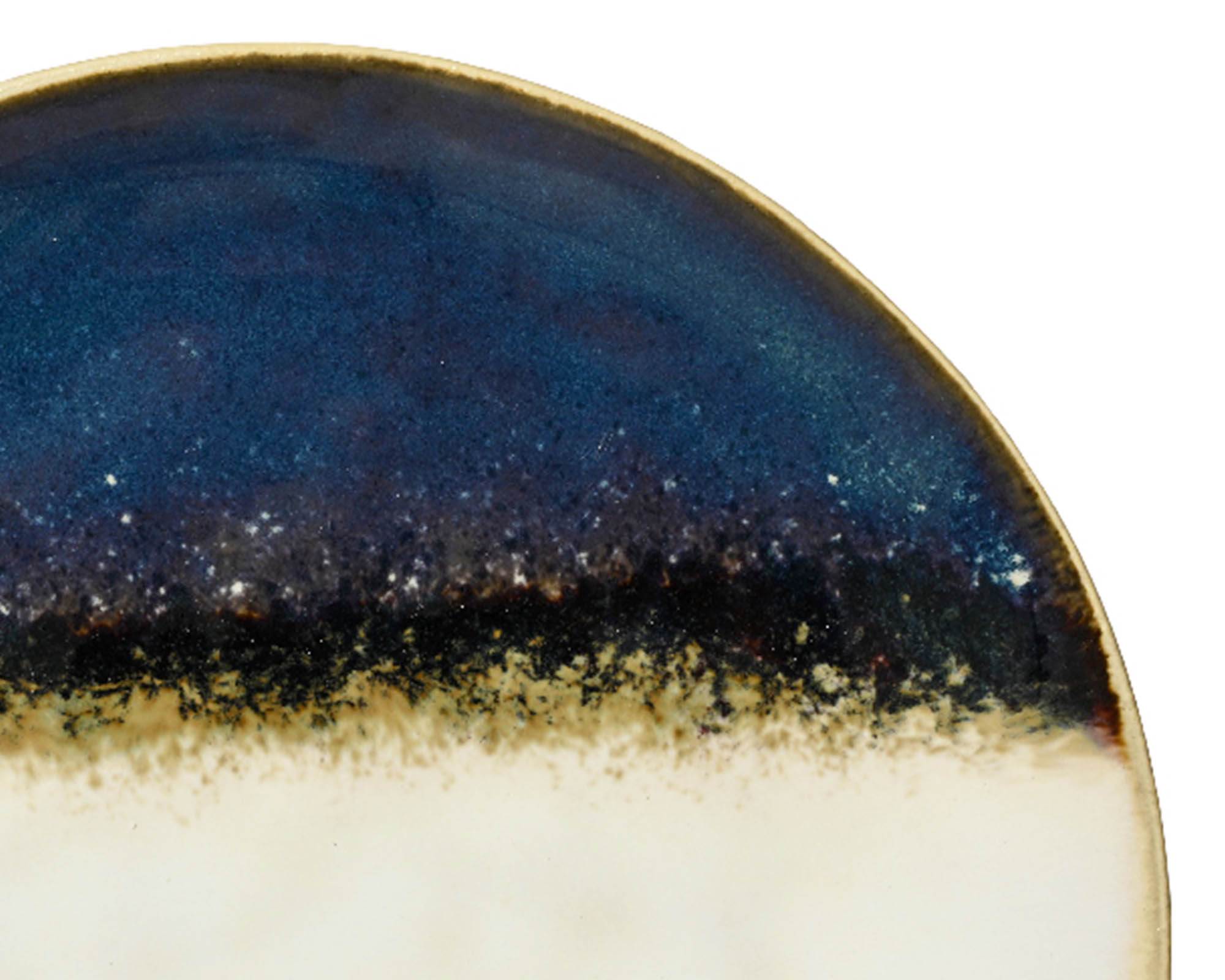 Piatto Piano Deco Rilievo Irregolare Blu e Bianco D28 in Argilla - Kaemingk - immagine 3