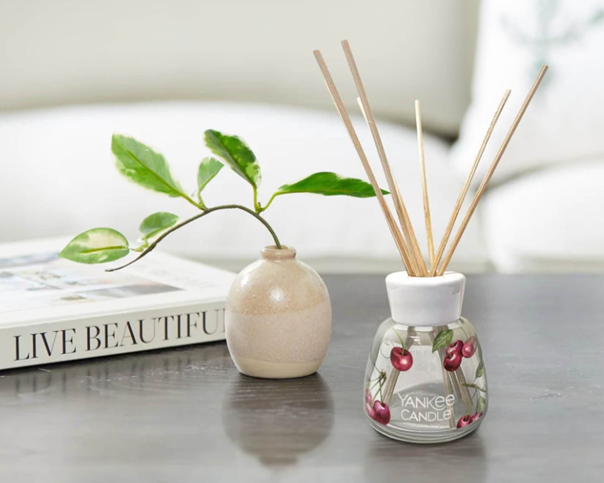 Diffusore Ambiente Signature Black Cherry - Yankee Candle - immagine 3