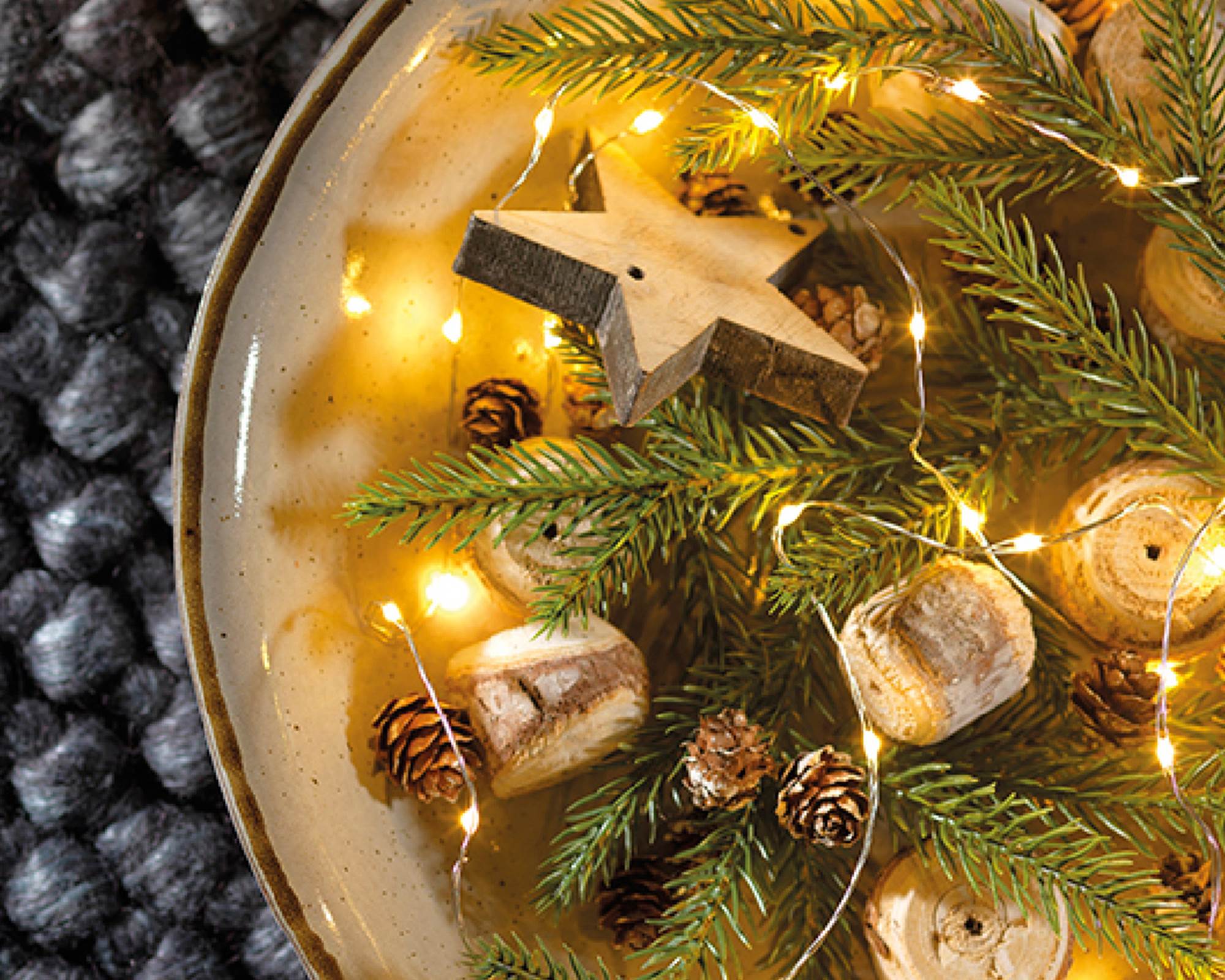 Catena Micro Luci Led Argento e Bianco 95cm in Pvc - immagine 6