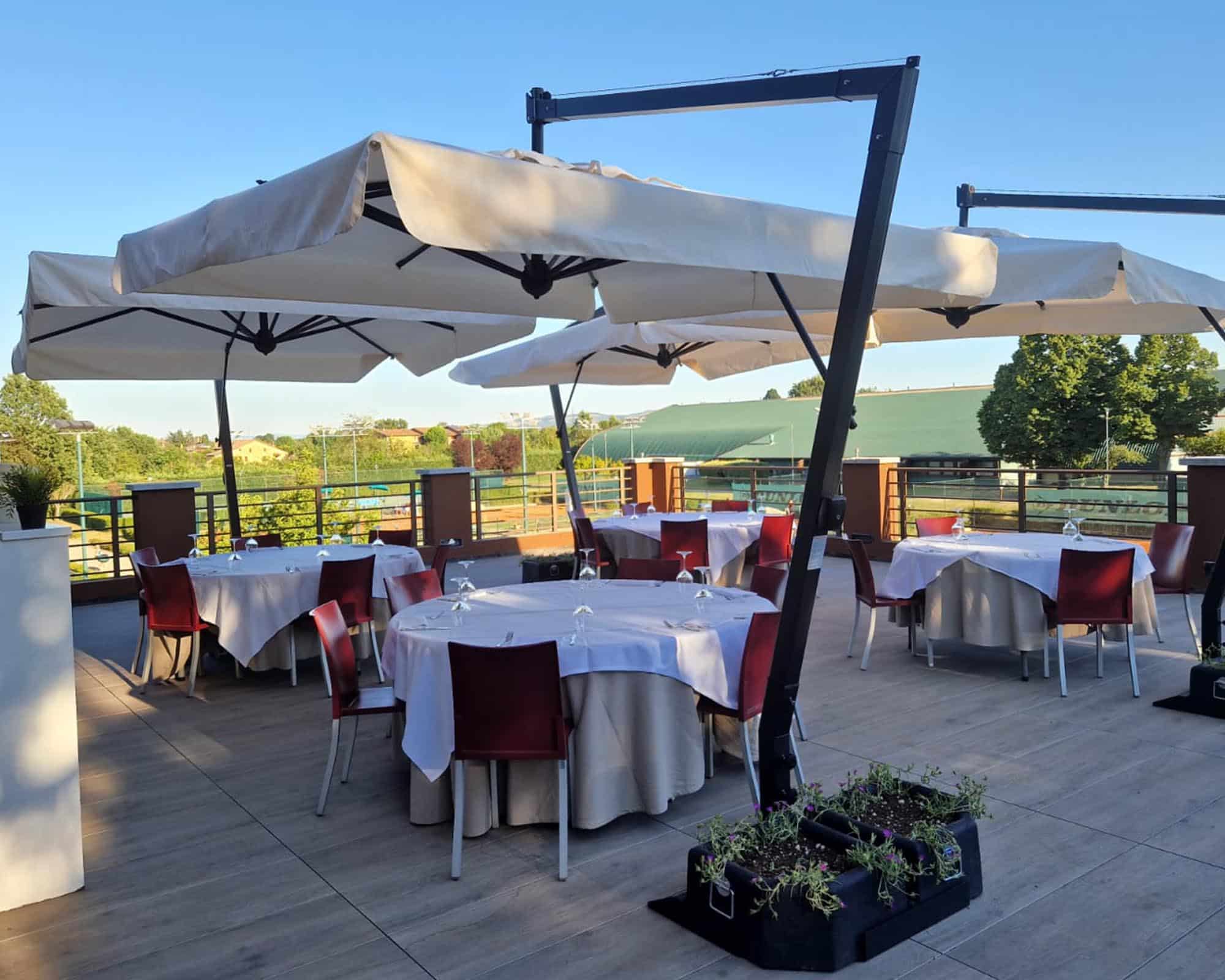 Ombrellone Napoli A Braccio Ecru Con Volante 3x4 in Alluminio, Legno e Tessuto - Scolaro Parasol - immagine 6