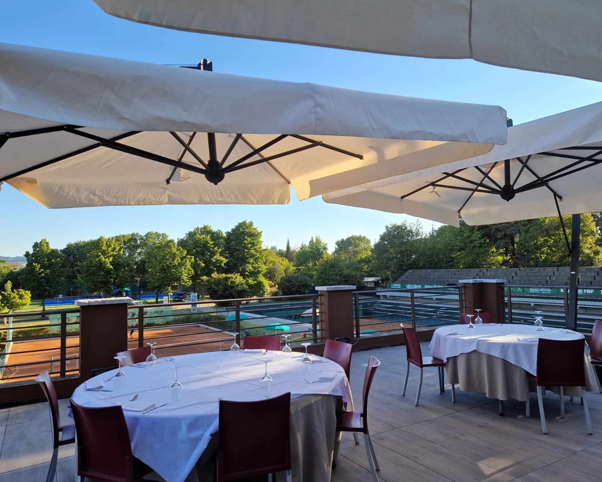 Ombrellone Napoli A Braccio Ecru Con Volante 3x4 in Alluminio, Legno e Tessuto - Scolaro Parasol - immagine 5