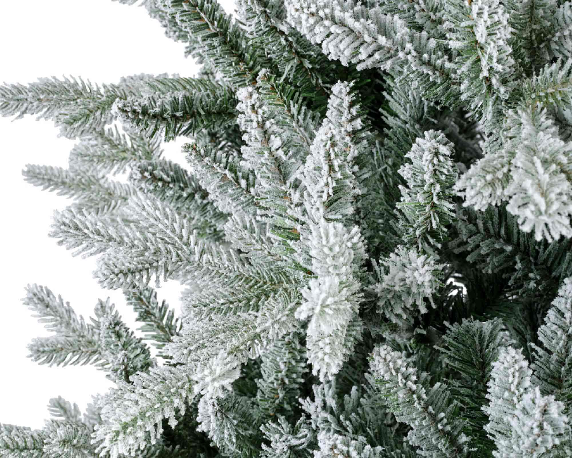 Albero di Natale Pino Allison Innevato D152x240cm in PVC - immagine 3