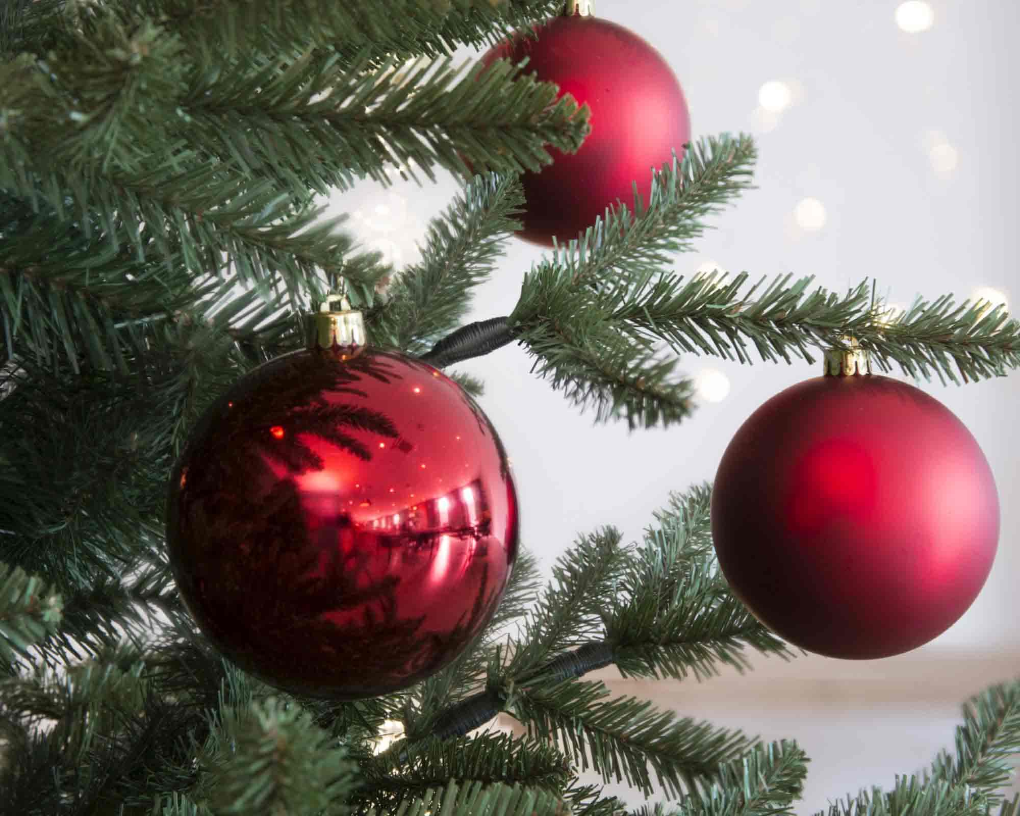 Set 4 Pz Sfere Rosso Assortito D10cm in Vetro - immagine 4