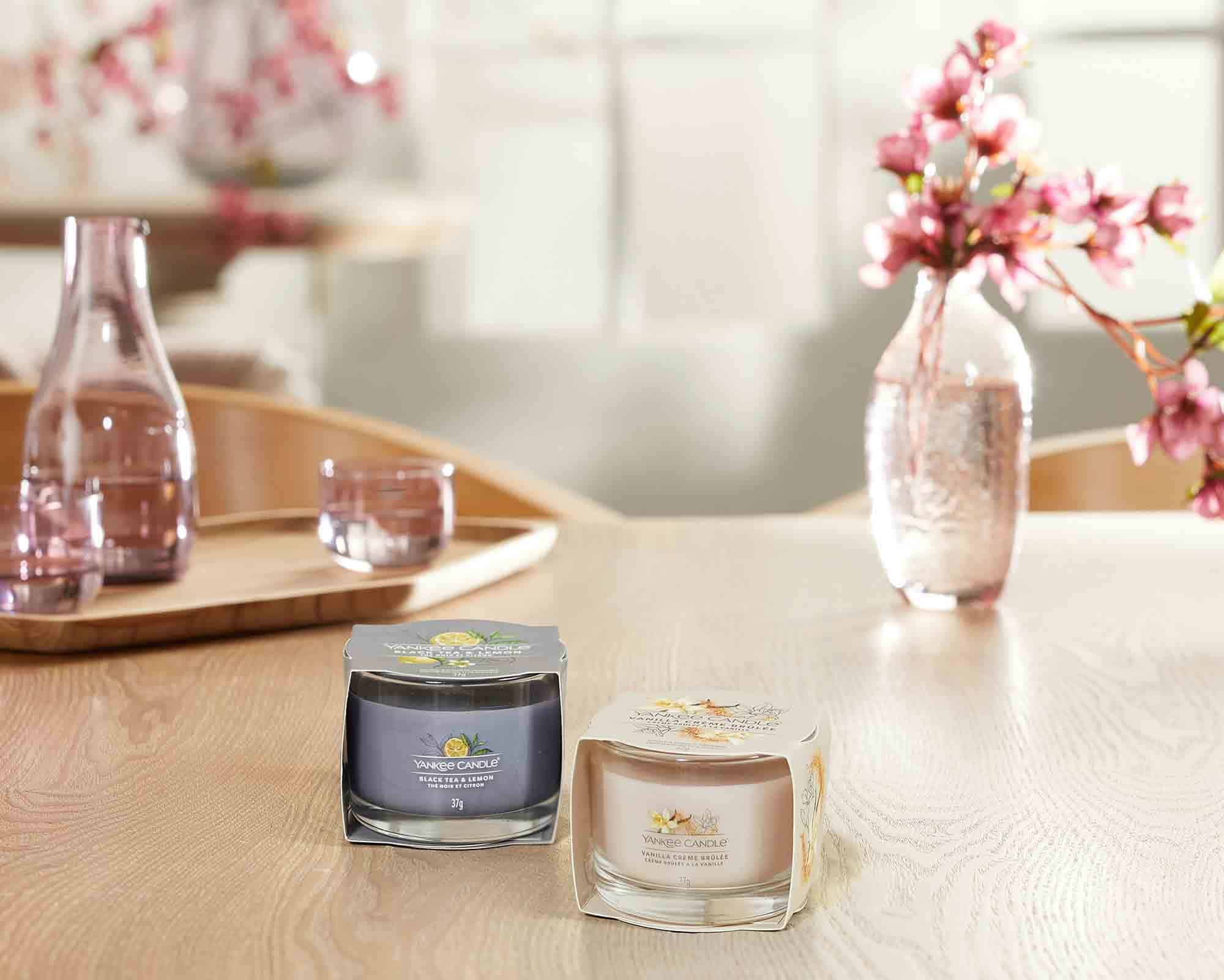 Candela Votiva Singola Black Tea & Lemon - Yankee Candle - immagine 4