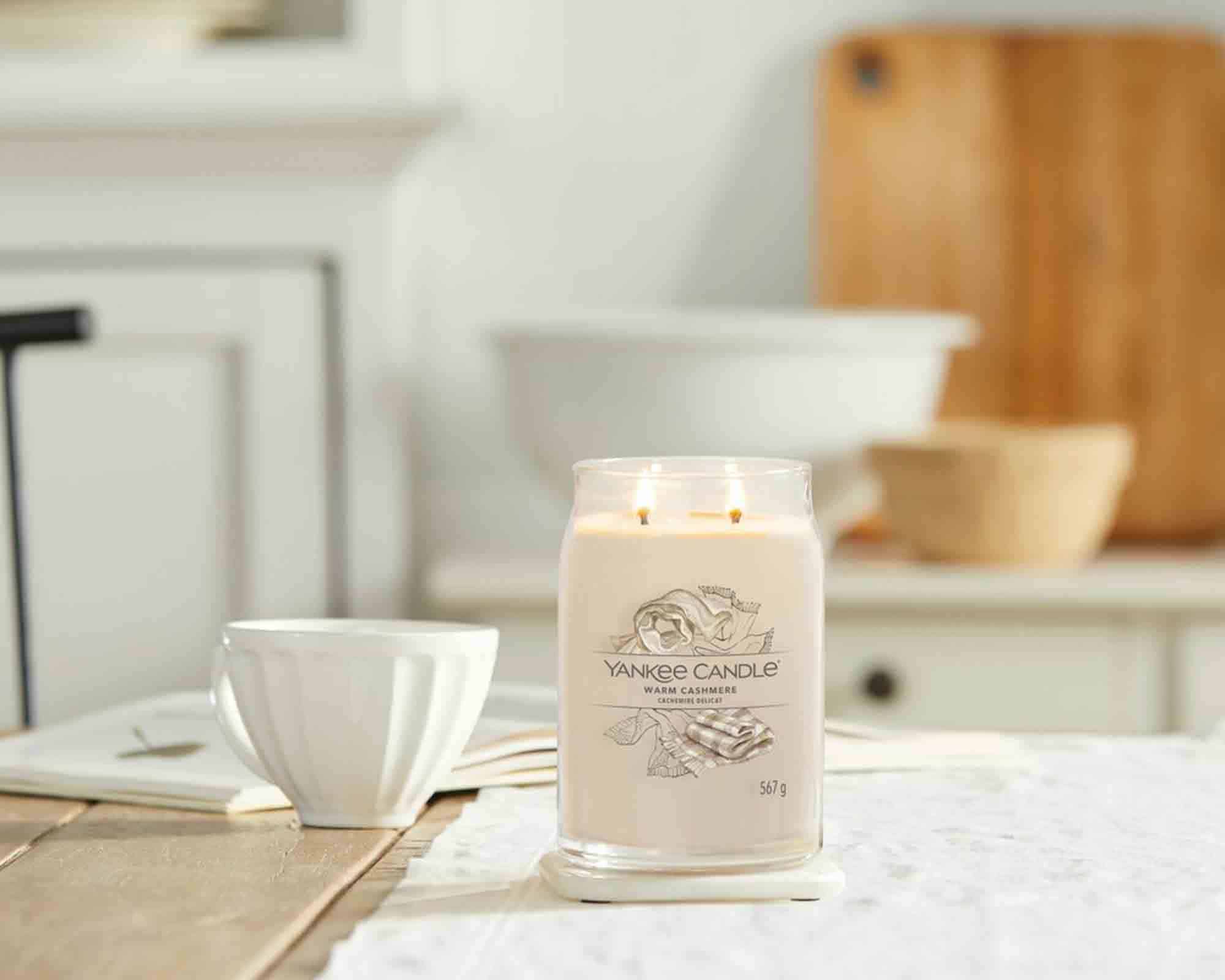 Candela Giara Grande Warm Cashmere - Yankee Candle - immagine 4