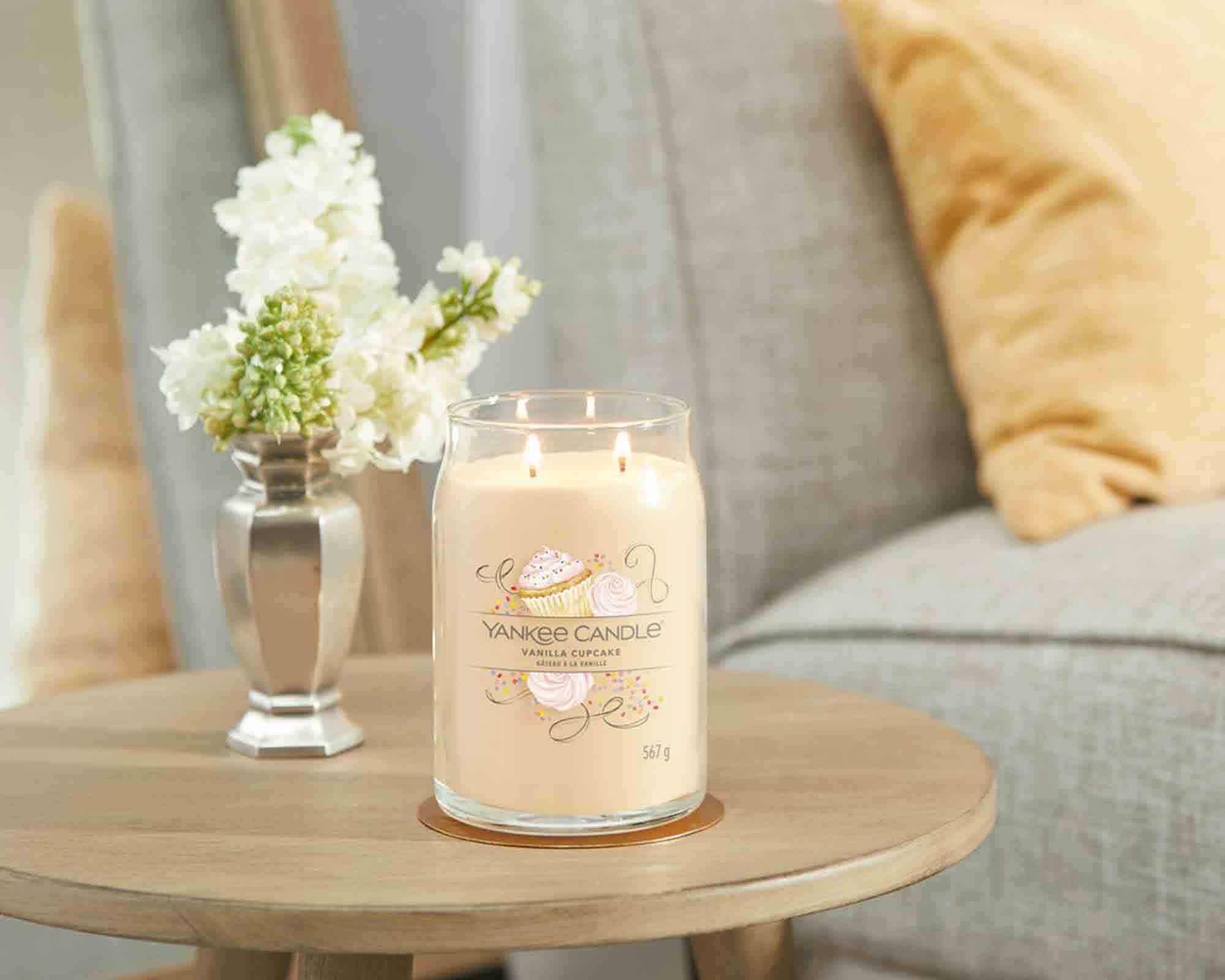 Candela Giara Grande Vanilla Cupcake - Yankee Candle - immagine 6