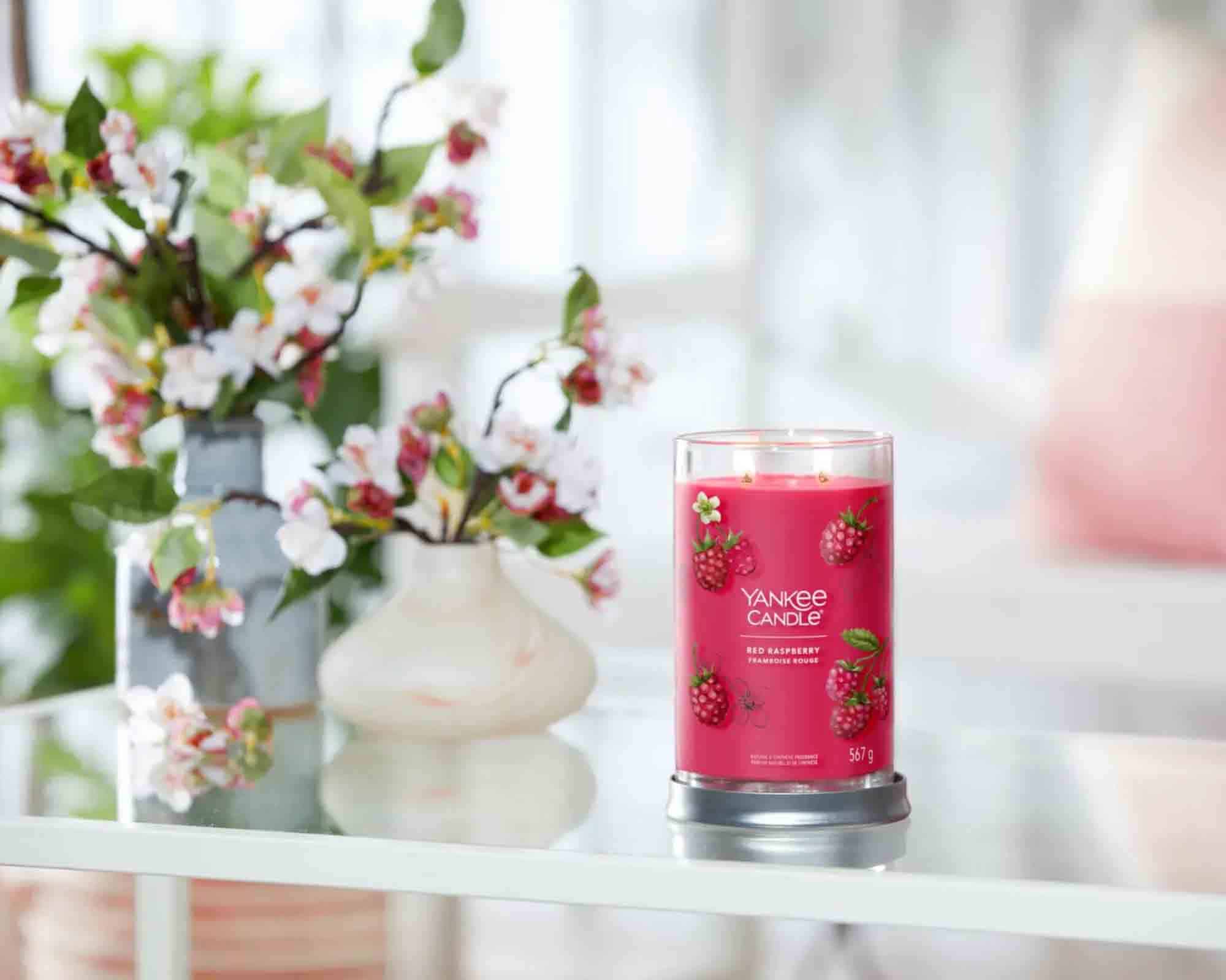 Candela Tumbler Grande Red Raspberry - Yankee Candle - immagine 3