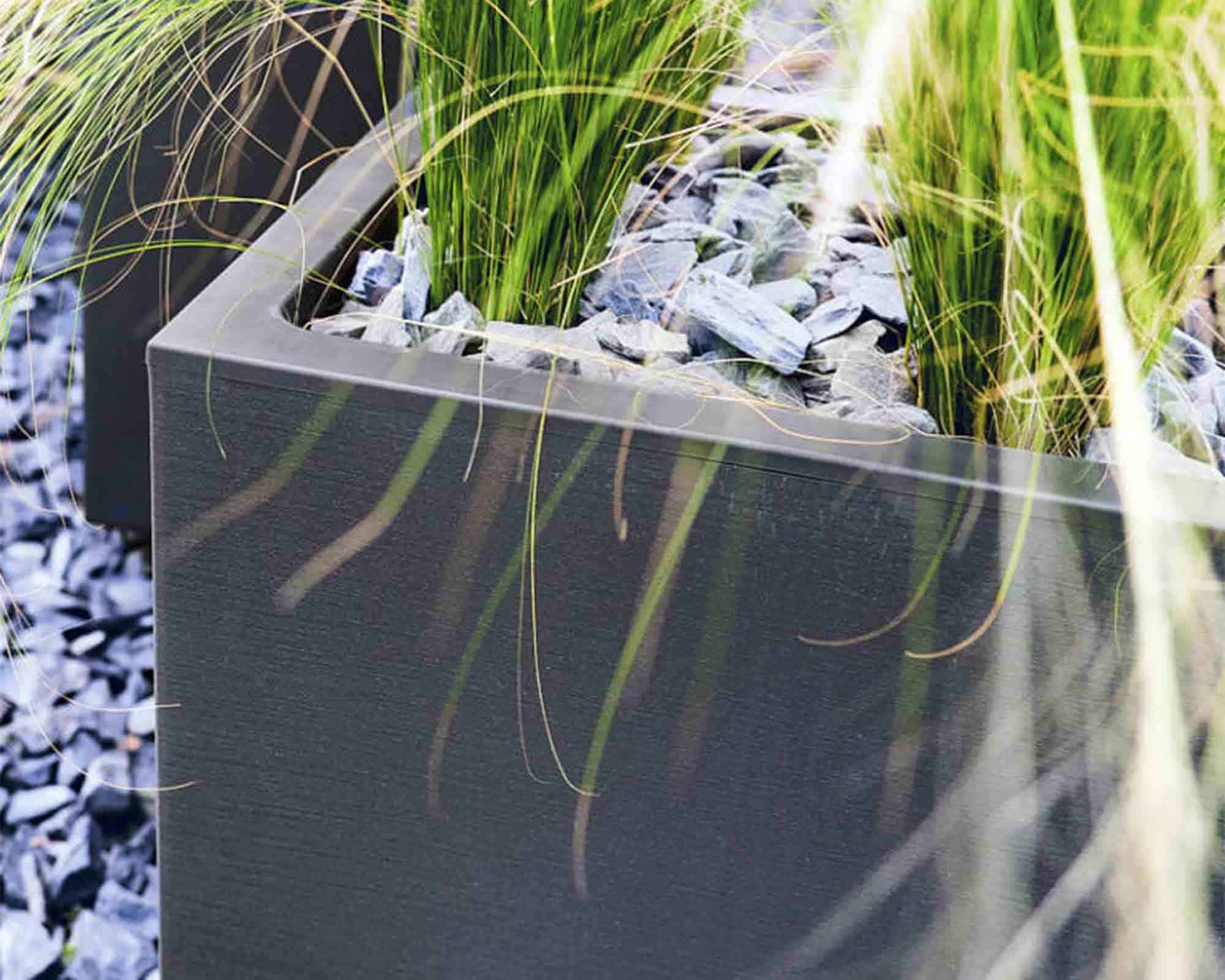 vaso Cubo Matheria Bianco 40cm in Plastica - Veca - immagine 5