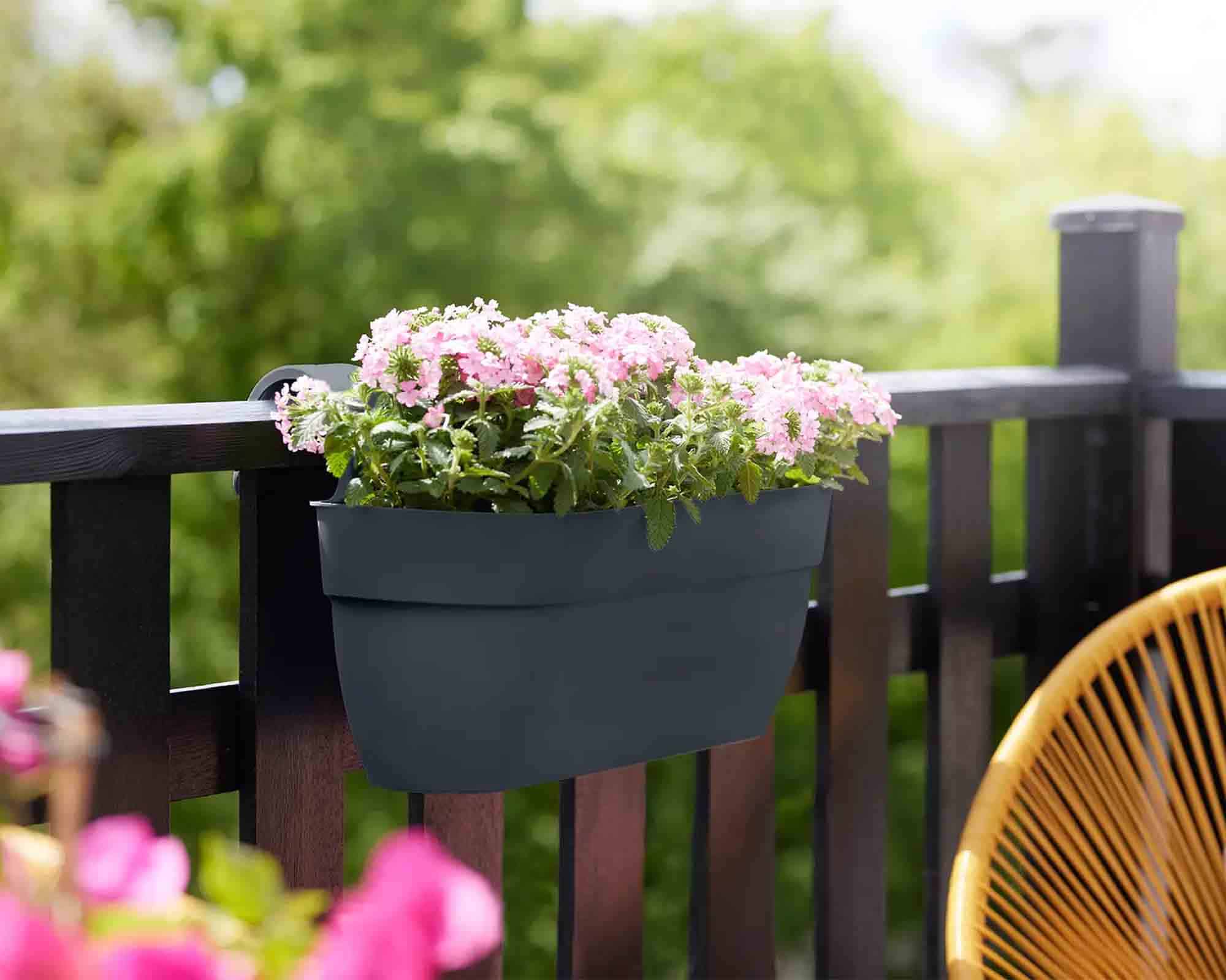 Balconetta Vibia Campana Easy Hanger Antracite L 46x24x27cm in Plastica Riciclato - Elho - immagine 9