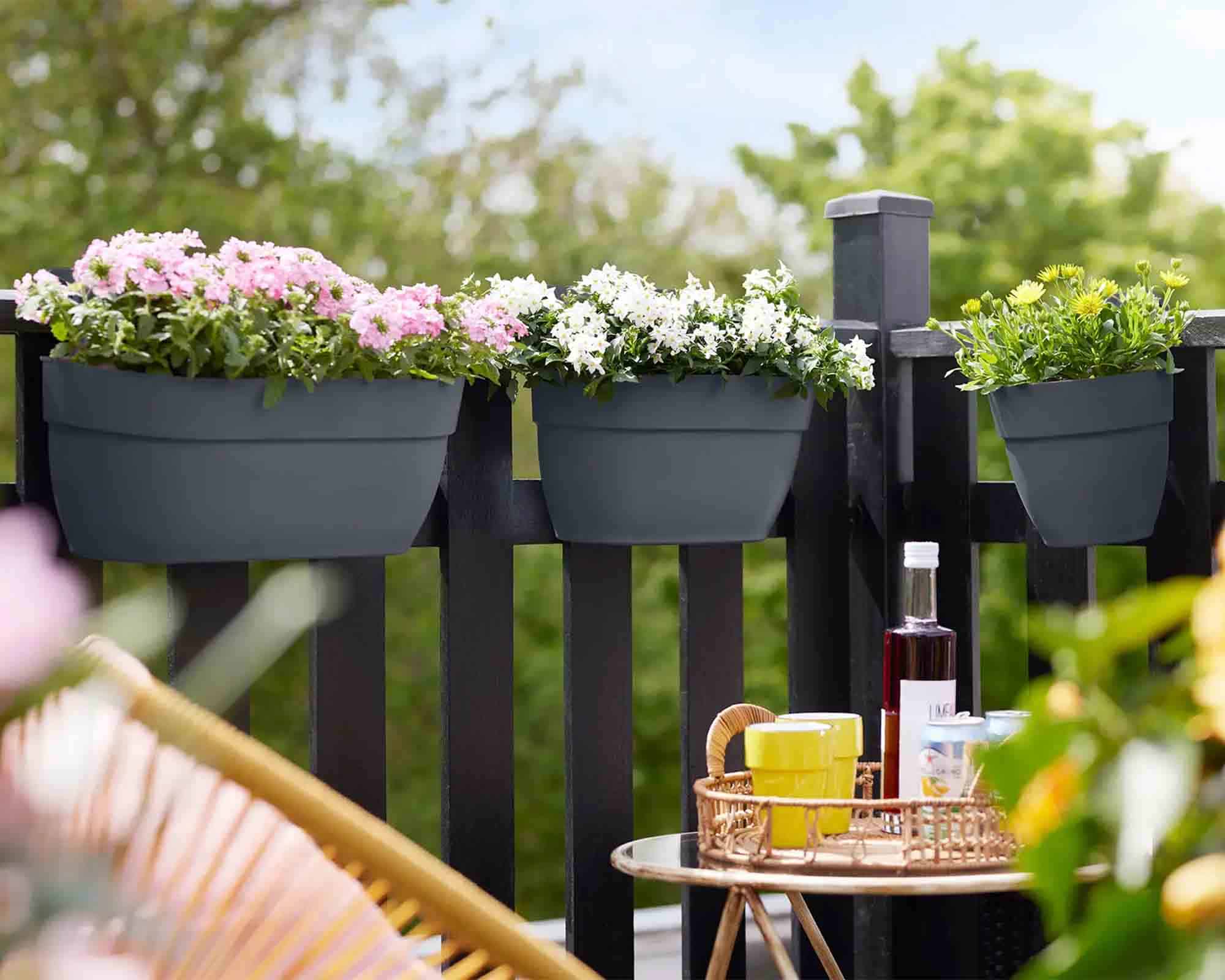 Balconetta Vibia Campana Easy Hanger Antracite L 46x24x27cm in Plastica Riciclato - Elho - immagine 10