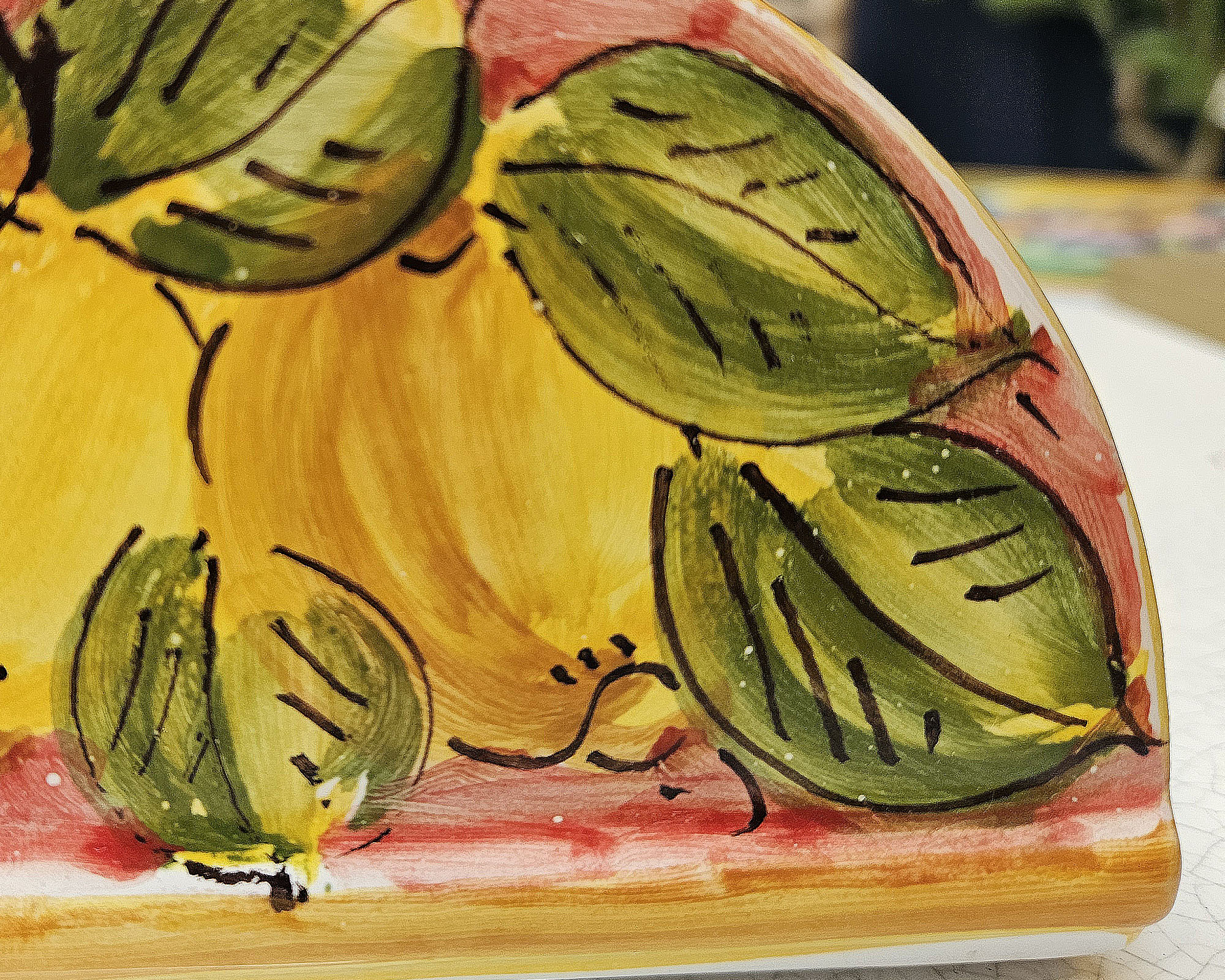 Portatovaglioli a Ventaglio Siciliano Dipinto a Mano Assortito in Ceramica - immagine 2