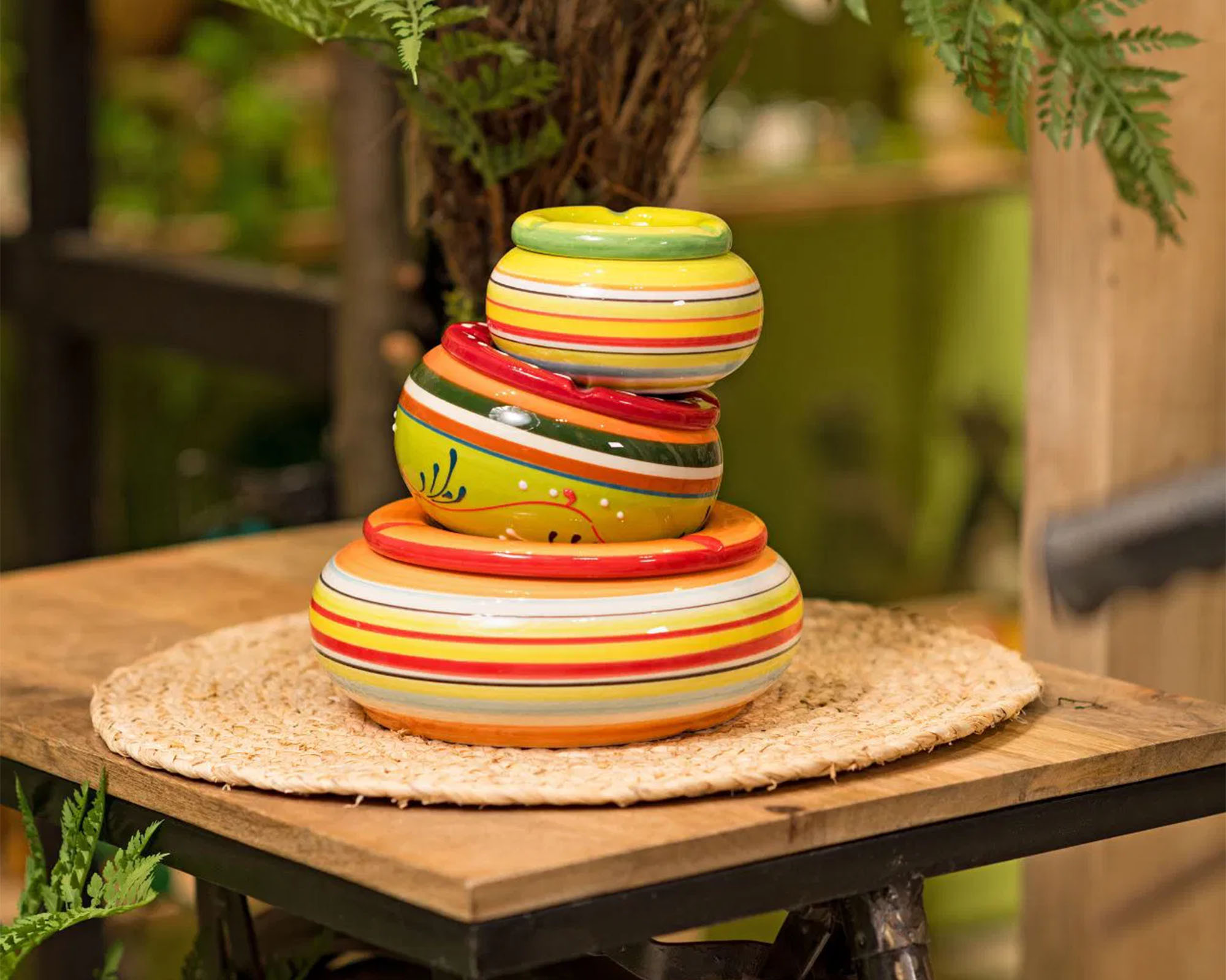 Posacenere Ovale Colorato Assortito in Ceramica - immagine 3