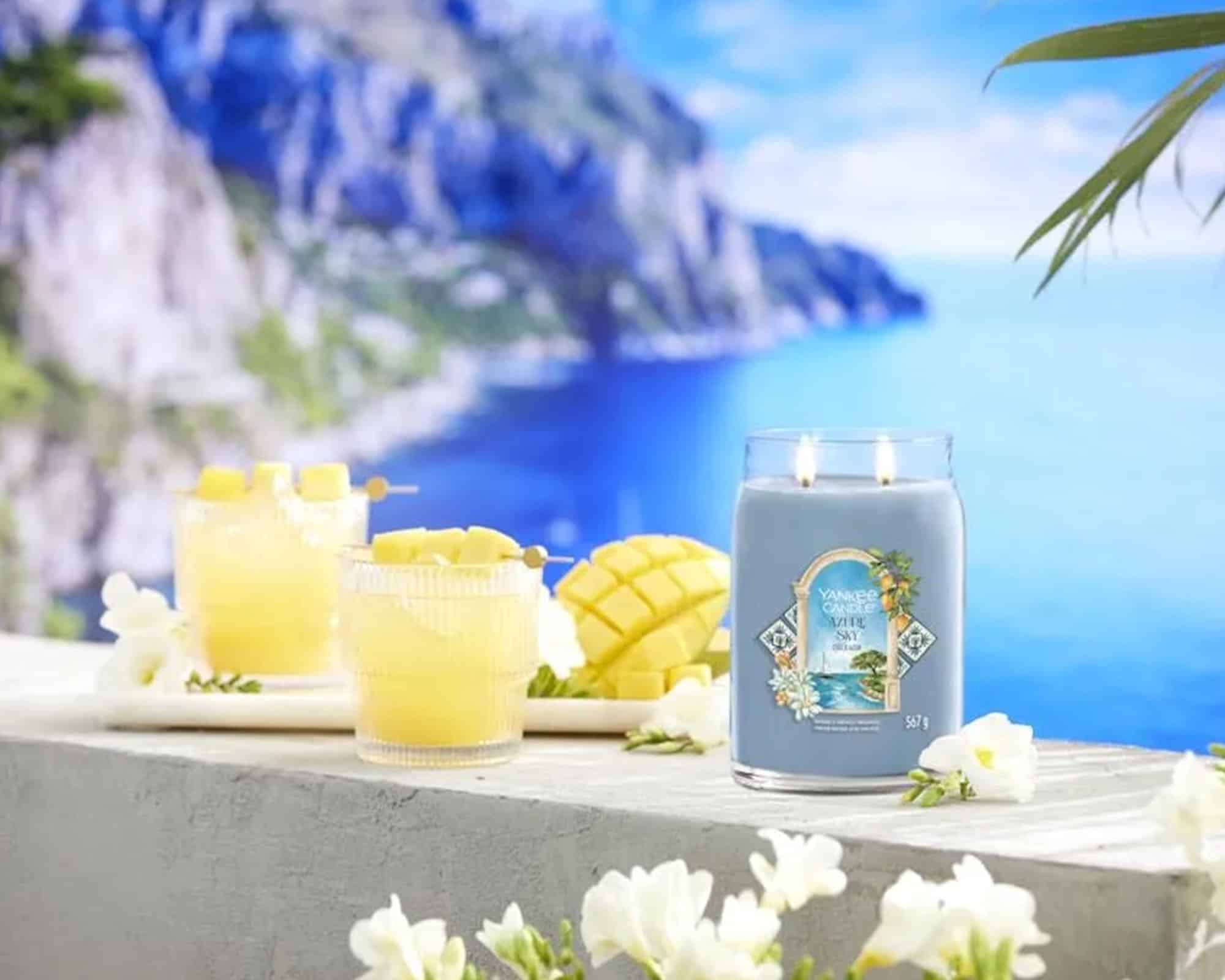 Candela Giara Grande Signature Azure Sky - Yankee Candle - immagine 3