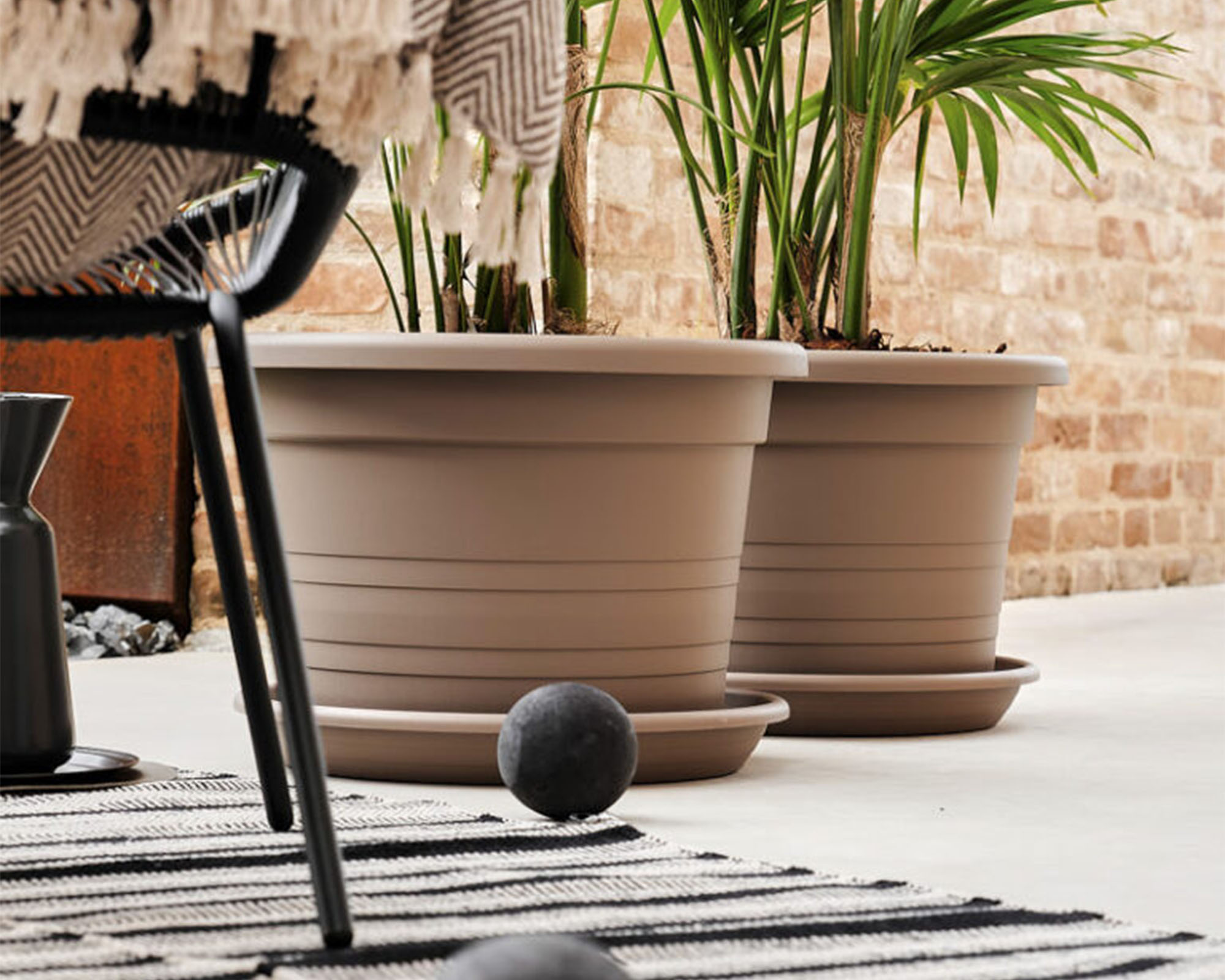 Vaso Cilindro Terracotta D70cm in Plastica Riciclata - Veca - immagine 3
