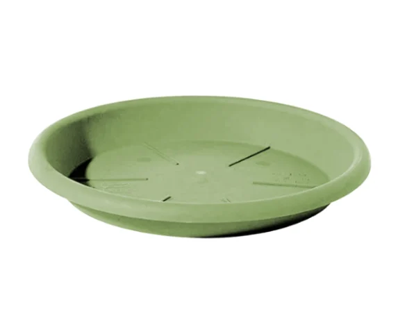 Sottovaso Eolo in plastica color verde salvia- Telcom, su sfondo bianco.