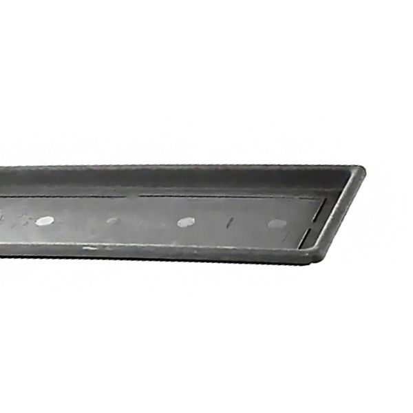 Sottovaso rettangolare modello Nettuno color grigio antracite su sfondo binaco.Dettaglio.