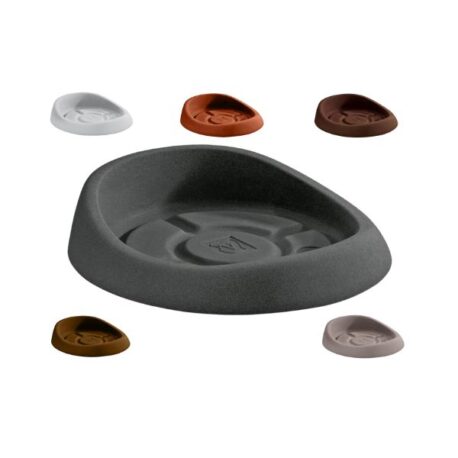 Sottovaso rotondo genesis incastro clip-on per vaso genesis colore assortito tondo su sfondo bianco.