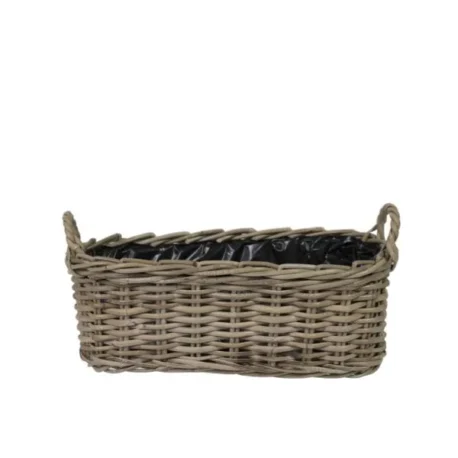 Fodera stagna interna e solido rattan intrecciato a mano! Scopri la cesta coprivaso ovale DesiOval B di Floral Garden, in 2 misure fino a L43 cm.
