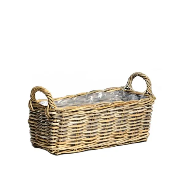 Fodera stagna interna e solido rattan intrecciato a mano! Scopri la fioriera rettangolare DesiRectang di Floral Garden, in 3 misure fino a L58 cm.