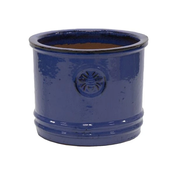 Vaso Cilindrico Glazed Bumble Bee in ceramica smaltata. Su Floral Garden: elegante design con rilievo, foro di drenaggio e disponibile in 4 misure, corore blu notte su sfondo bianco.